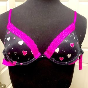 Victoria’s Secret Push up Plunge Bra